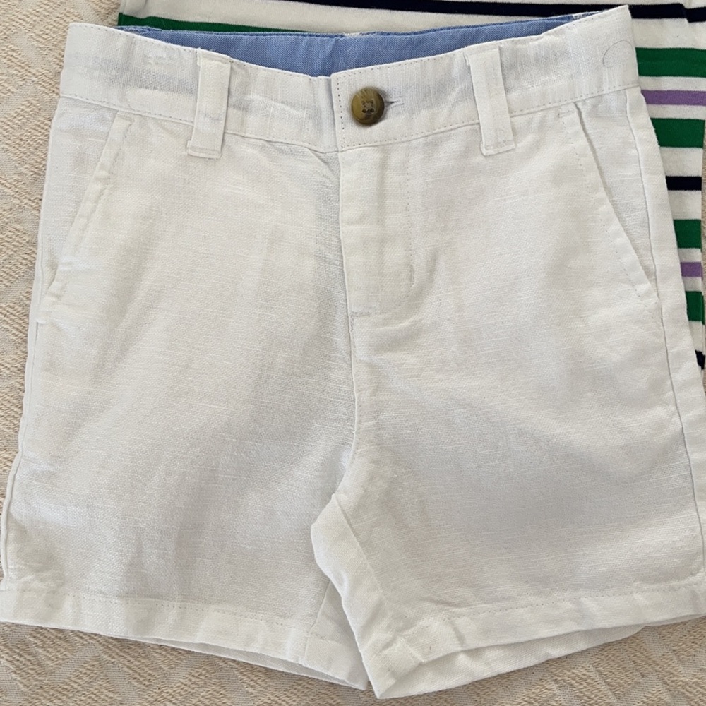 NWOT Janie and Jack boys 18-24mo white chino shorts with adjustable waist ONLY